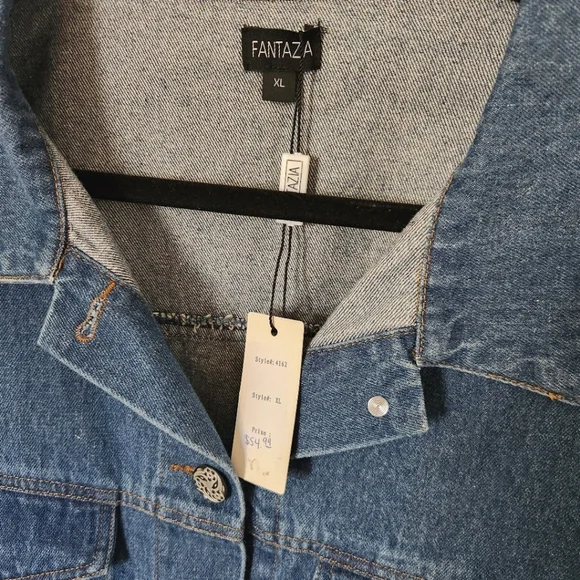 Sweater-Sleeved Denim Trucker Jacket (XL) NWT - Picture 3 of 5